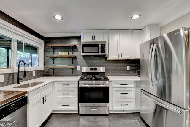 975 Timber Lake Trail, Cumming, GA 30041