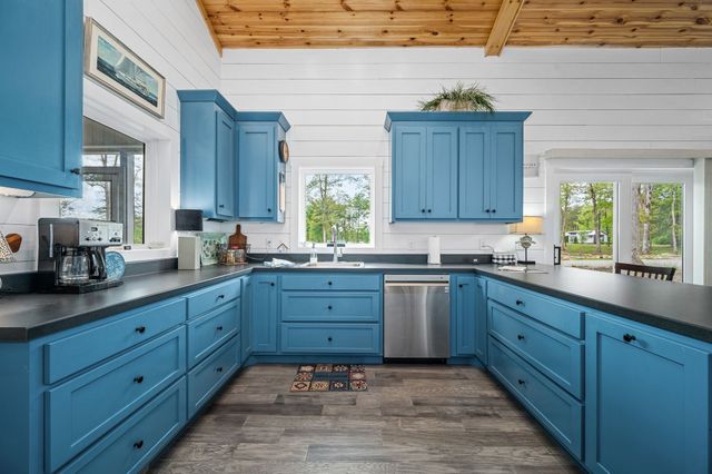 61 Sunset Ct, Tracy City, TN 37387