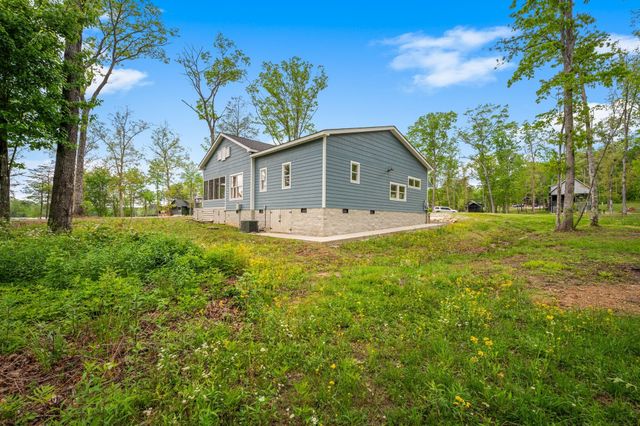 61 Sunset Ct, Tracy City, TN 37387