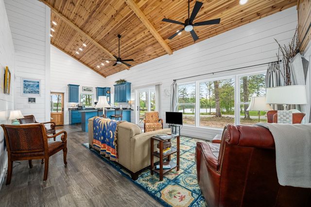 61 Sunset Ct, Tracy City, TN 37387