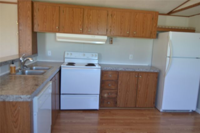 5893 SE County Road 2050, Corsicana, TX 75109
