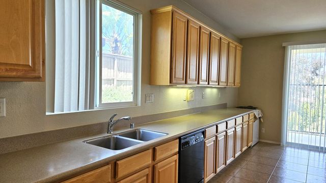 13416 Silver Stirrup Drive, Corona, CA 92883