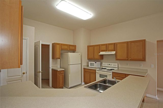 6852 SHADOWCAST LANE, Lakeland, FL 33813