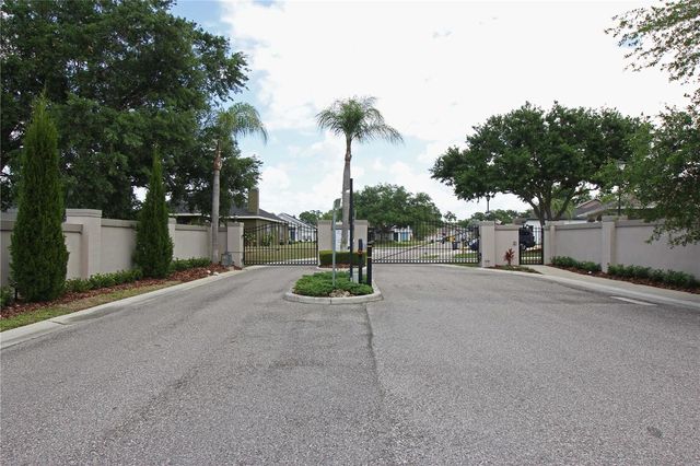 6852 SHADOWCAST LANE, Lakeland, FL 33813