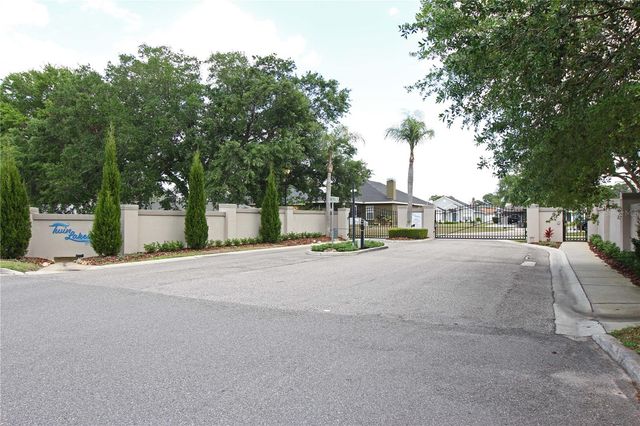 6852 SHADOWCAST LANE, Lakeland, FL 33813