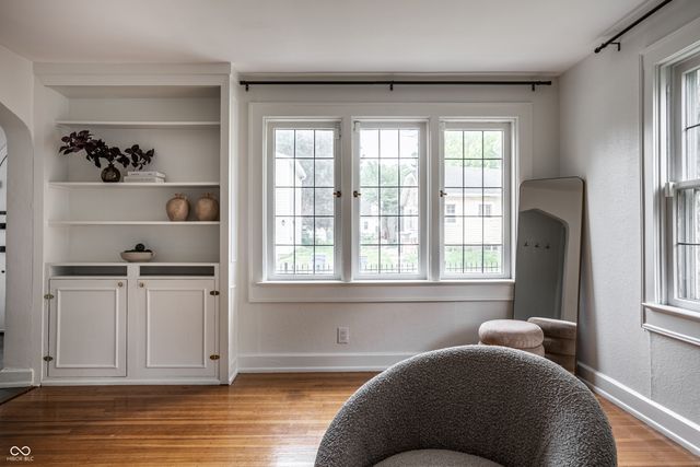 116 W 49th Street, Indianapolis, IN 46208