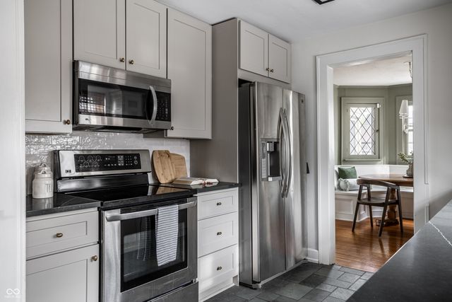 116 W 49th Street, Indianapolis, IN 46208