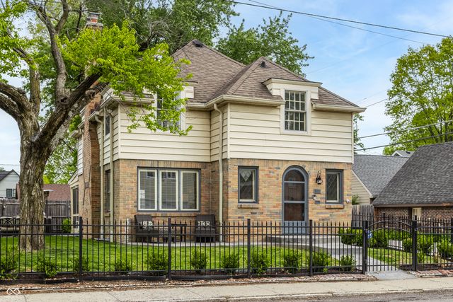 116 W 49th Street, Indianapolis, IN 46208