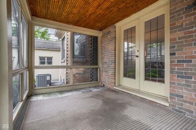 116 W 49th Street, Indianapolis, IN 46208