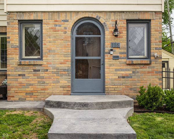 116 W 49th Street, Indianapolis, IN 46208