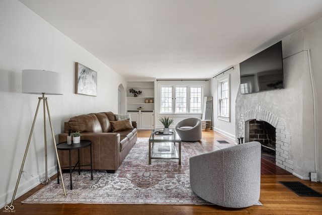 116 W 49th Street, Indianapolis, IN 46208