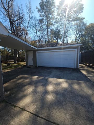 544 Brandon Road, Conroe, TX 77302