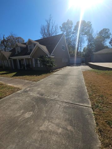 544 Brandon Road, Conroe, TX 77302