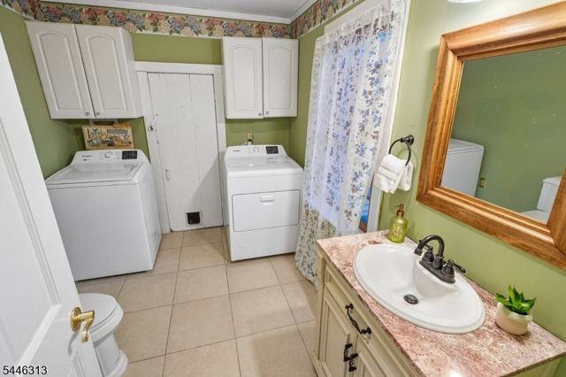 112 Flocktown Rd, Washington Twp., NJ 07853