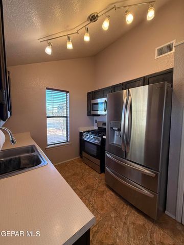 15327 WOODHILL Court, Horizon City, TX 79928