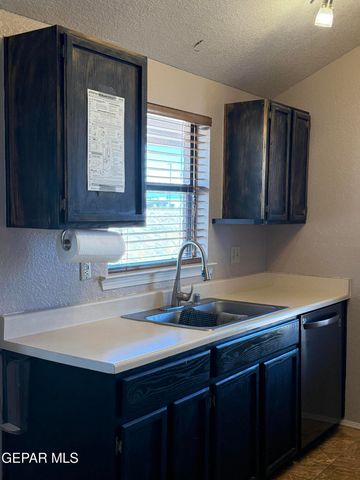 15327 WOODHILL Court, Horizon City, TX 79928