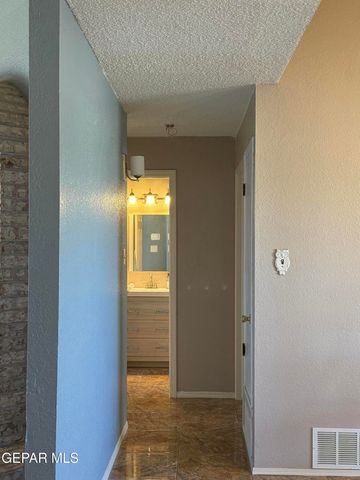 15327 WOODHILL Court, Horizon City, TX 79928