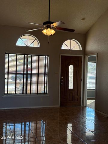 15327 WOODHILL Court, Horizon City, TX 79928