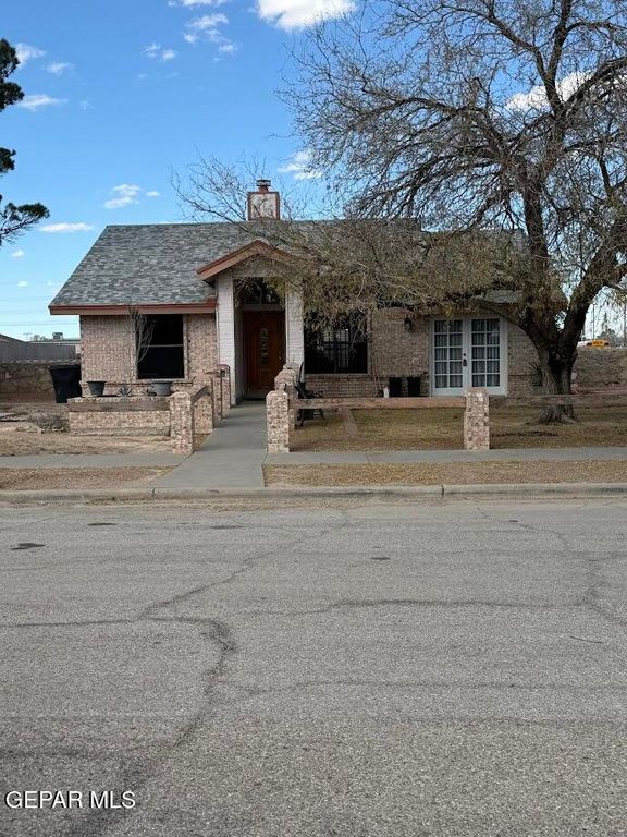 15327 WOODHILL Court, Horizon City, TX 79928