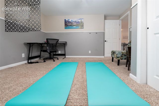 2105 Eagle View Drive, Colorado Springs, CO 80909