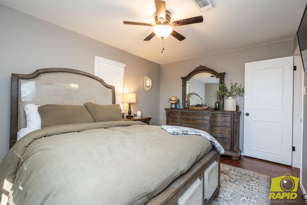 Image 16 of property listing at 463 E 40th Street, San Angelo, TX 76903