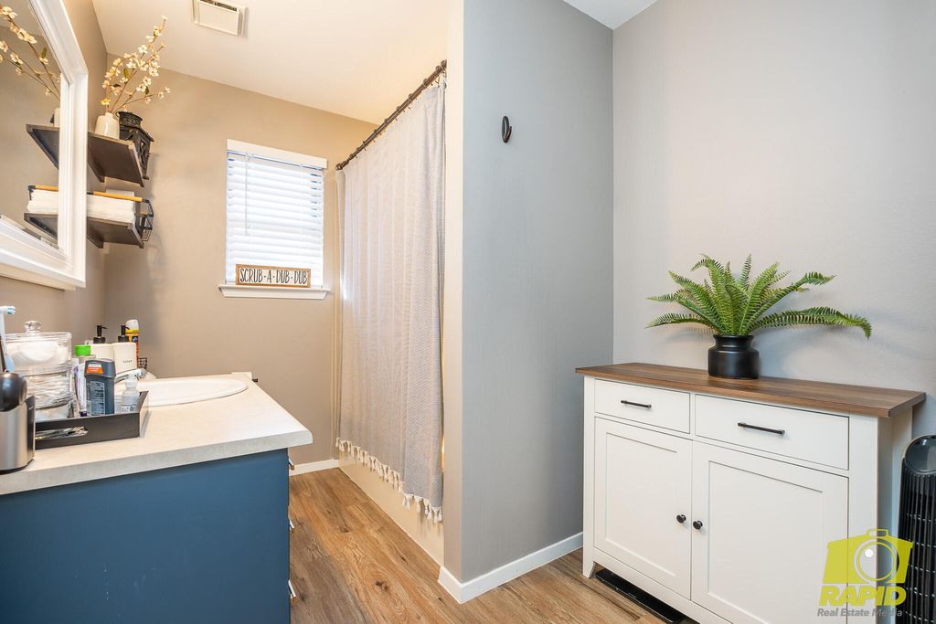 Image 19 of property listing at 463 E 40th Street, San Angelo, TX 76903