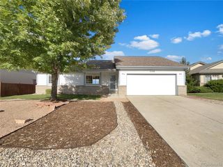 4106 Cripple Creek Dr, Loveland, CO 80538