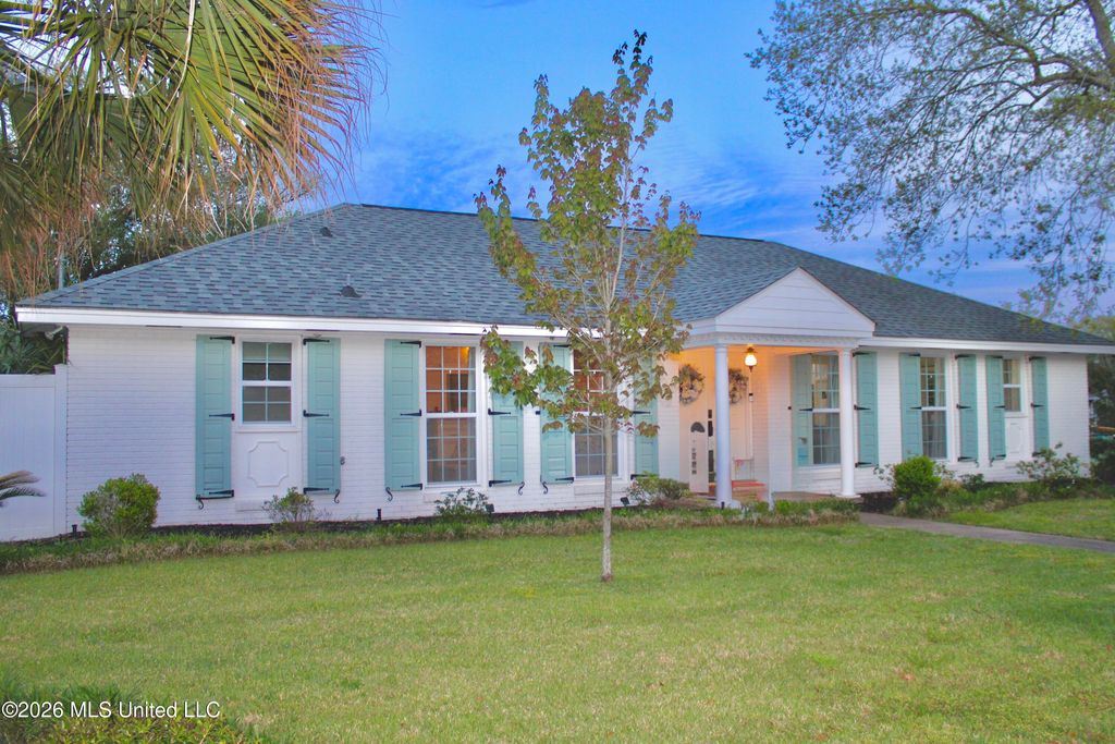 350 Southern Circle, Gulfport, MS 39507