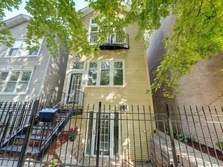 2340 W Moffat Street, Chicago, IL 60647