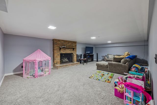 117 Sam Davis Dr, Springfield, TN 37172