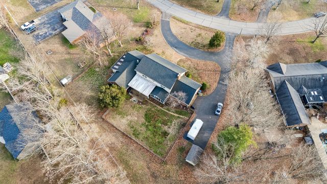 117 Sam Davis Dr, Springfield, TN 37172