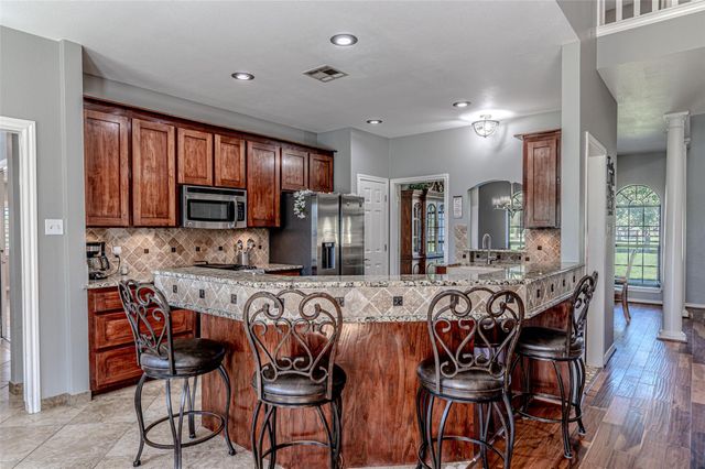 17631 Huffmeister Road, Cypress, TX 77429