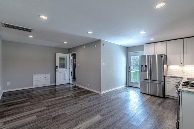 17631 Huffmeister Road, Cypress, TX 77429