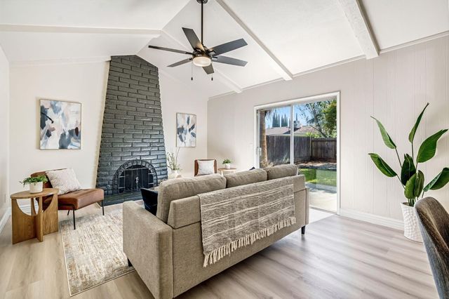 384 W Indianapolis, Clovis, CA 93612