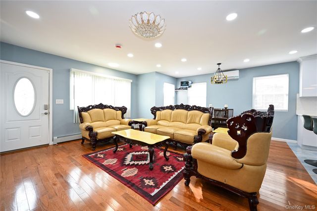 198-19 118th Avenue, Saint Albans, NY 11412