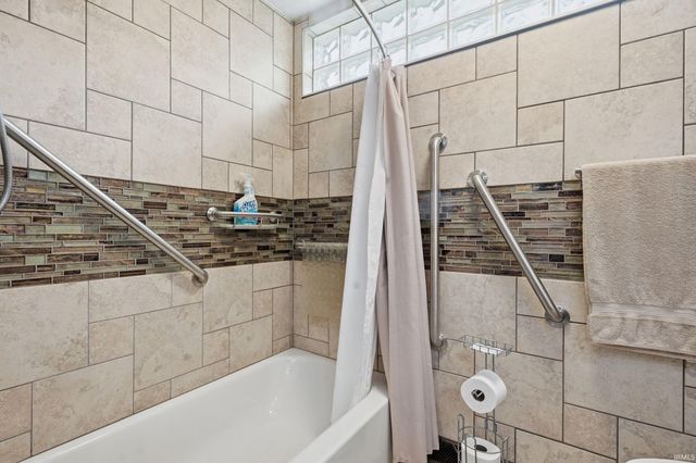 9113 W Lone Beech Drive, Muncie, IN 47304