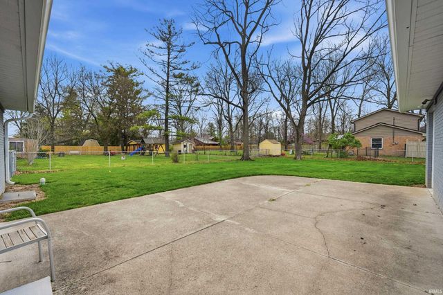 9113 W Lone Beech Drive, Muncie, IN 47304