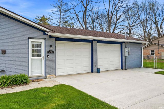 9113 W Lone Beech Drive, Muncie, IN 47304