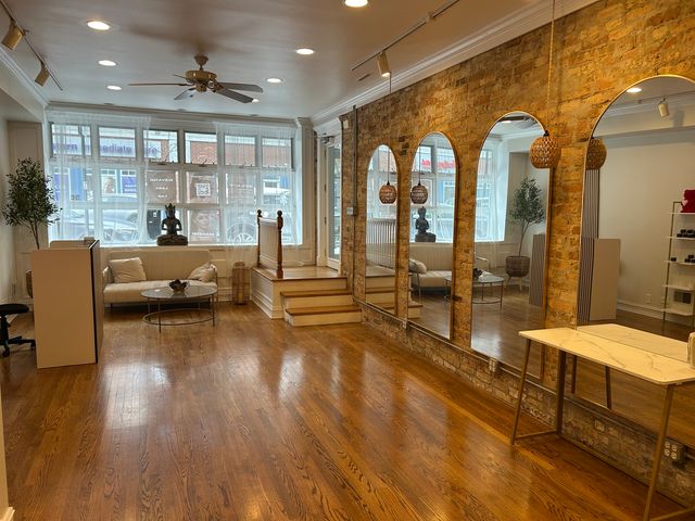 1336 W Belmont Avenue 1, Chicago, IL 60657