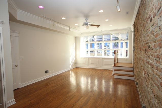 1336 W Belmont Avenue 1, Chicago, IL 60657
