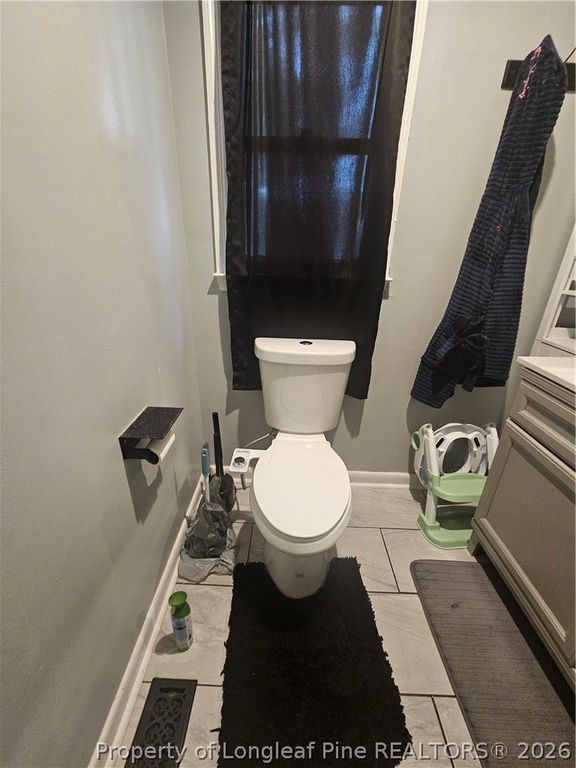 7490 Fairpoint Drive, Fayetteville, NC 28314 — photo 9