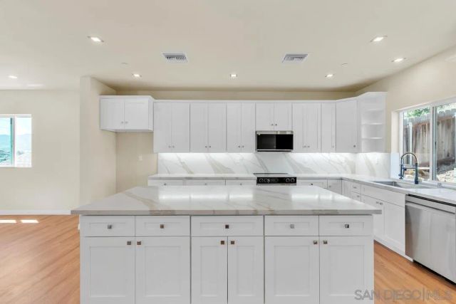 1302 La Presa, Spring Valley, CA 91977