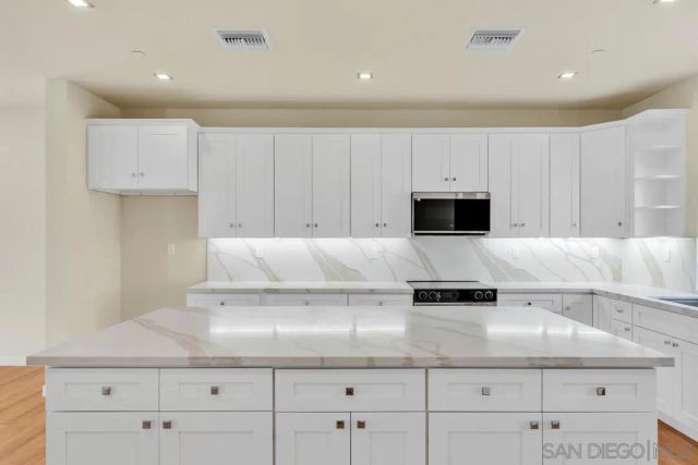1302 La Presa, Spring Valley, CA 91977
