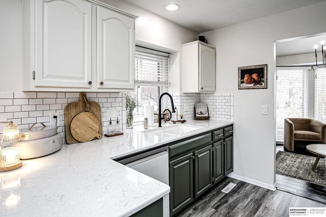 15353 Locust Street, Omaha, NE 68116