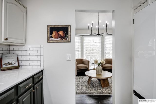 15353 Locust Street, Omaha, NE 68116