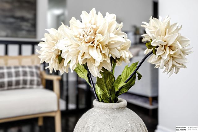 15353 Locust Street, Omaha, NE 68116