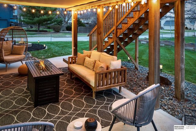 15353 Locust Street, Omaha, NE 68116