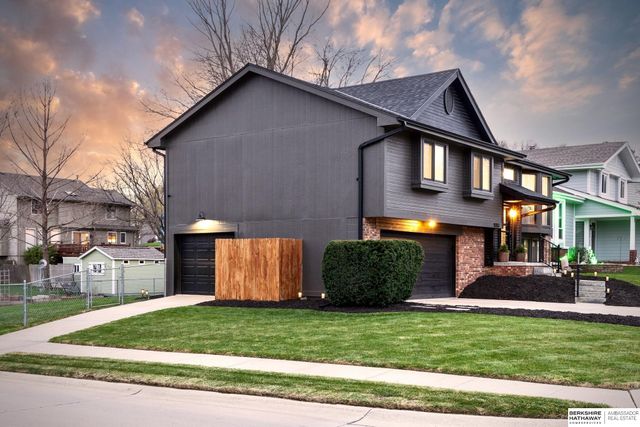 15353 Locust Street, Omaha, NE 68116