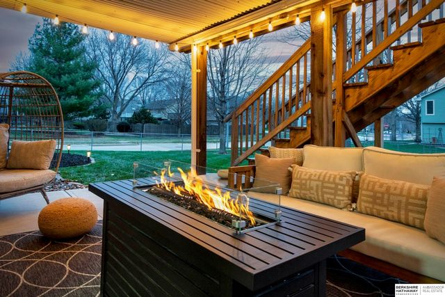 15353 Locust Street, Omaha, NE 68116