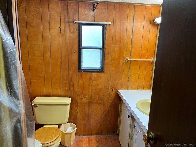 1 Brookside Drive, Southington, CT 06489